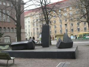 Estatua a Waltari en Helsinki